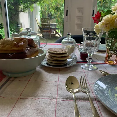 L Orée Du Bois Couette-café 3*